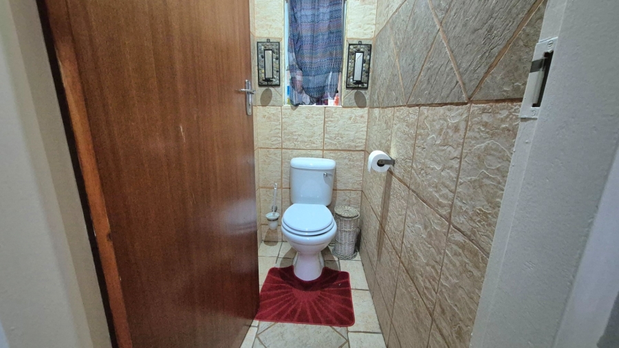 3 Bedroom Property for Sale in Vaalpark Free State